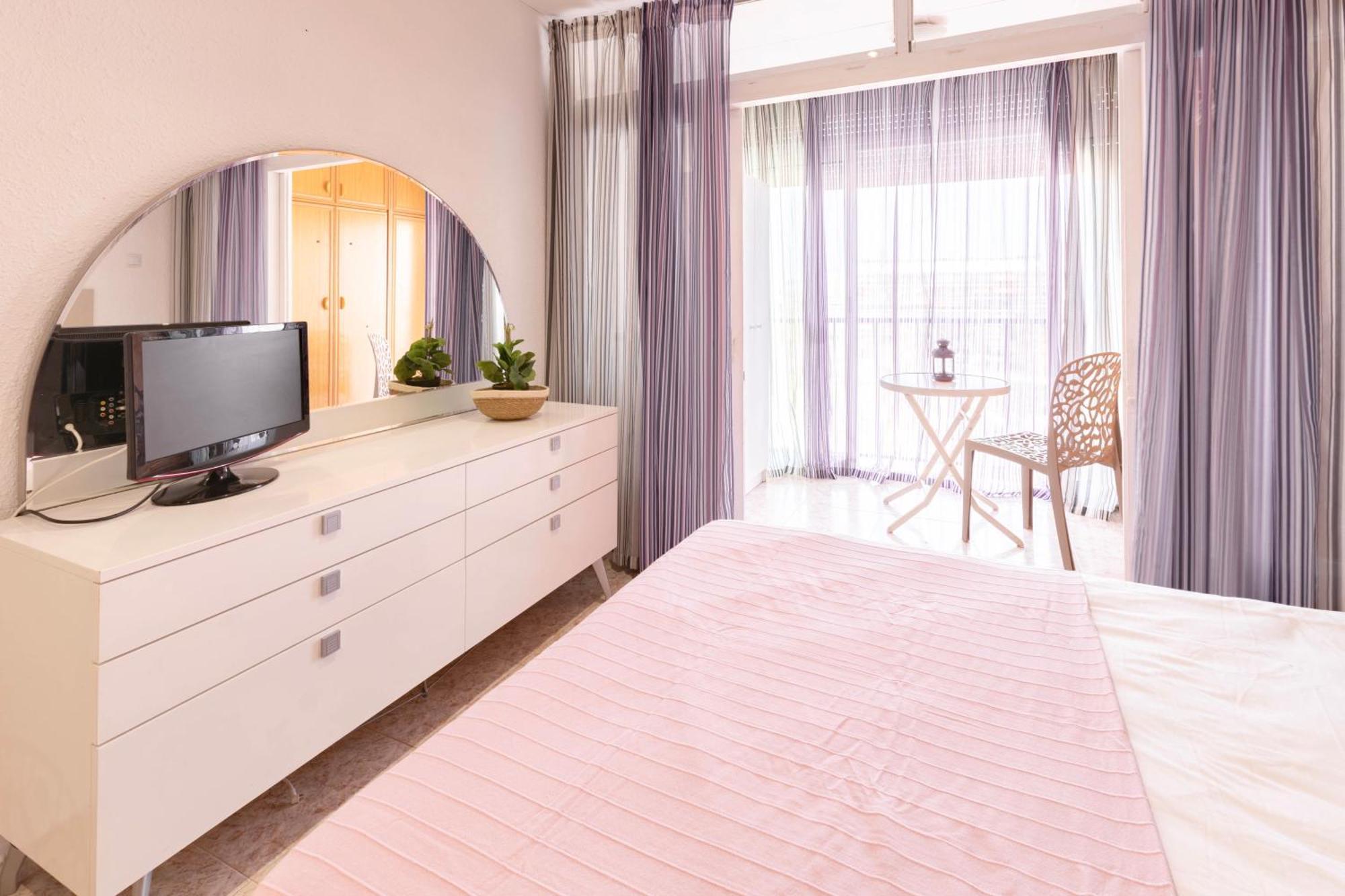 Mediterranean Way - Paradis Playa Apartment Ла Пинеда Екстериор снимка