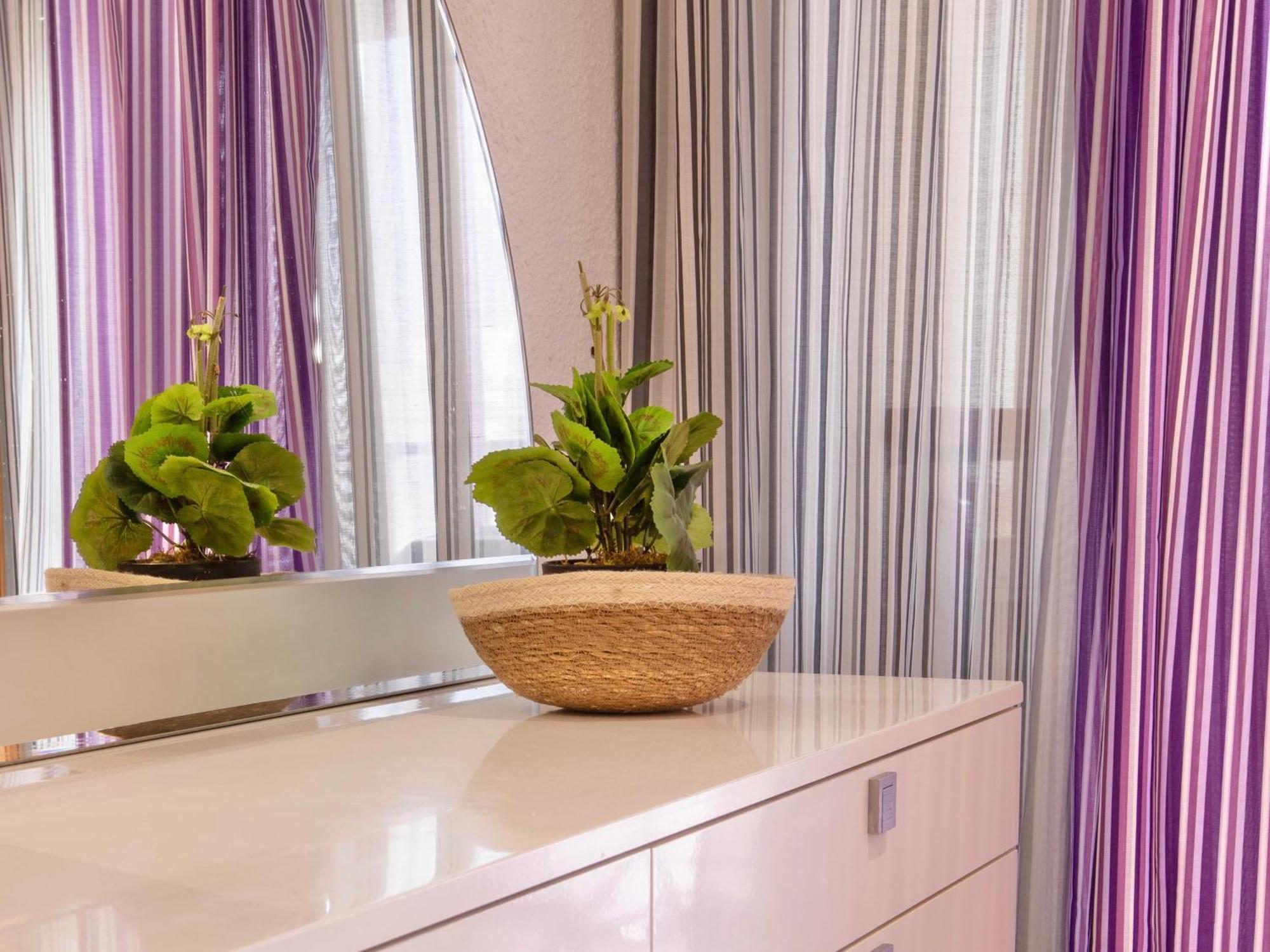 Mediterranean Way - Paradis Playa Apartment Ла Пинеда Екстериор снимка