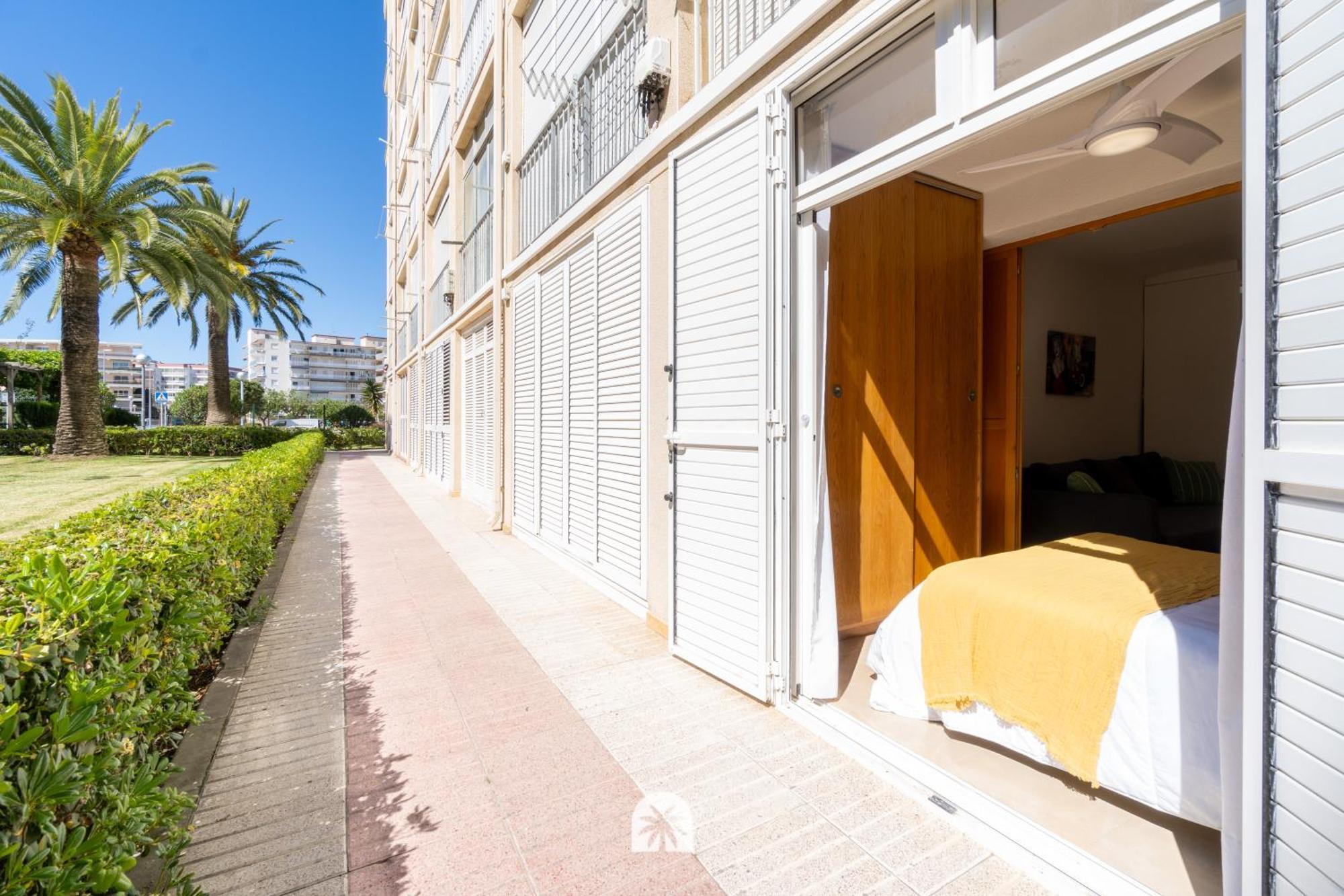 Mediterranean Way - Paradis Playa Apartment Ла Пинеда Екстериор снимка